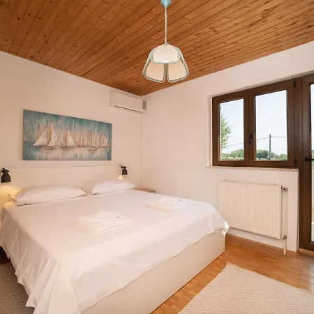 Semesterbostad Bosa *