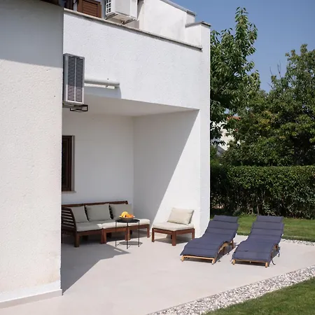 Semesterbostad Bosa *